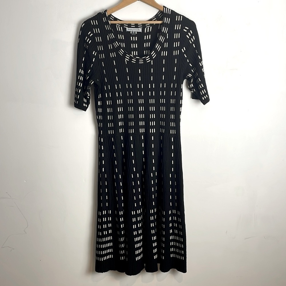 Danny and Nicole Ribbed Knit 1/2 Sleeve Midi Dress Black and White Size Large